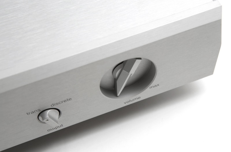 MCH PHONO : Multi-curved Hybrid Phono Amplifier 9